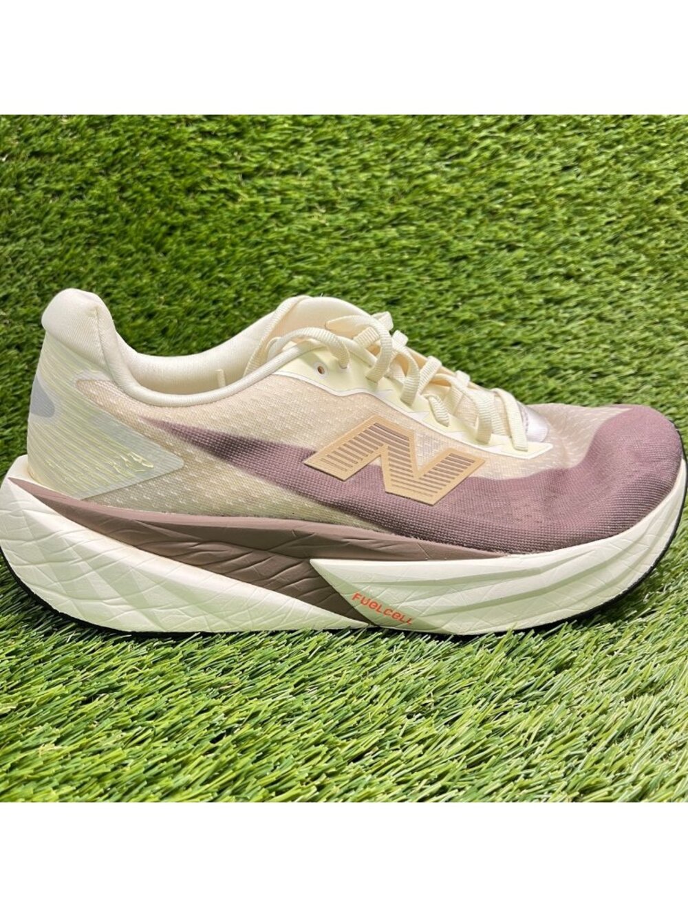 New Balance FuelCell Rebel V5 Mens Size 10 Beige Brown Running Shoes Sneakers
